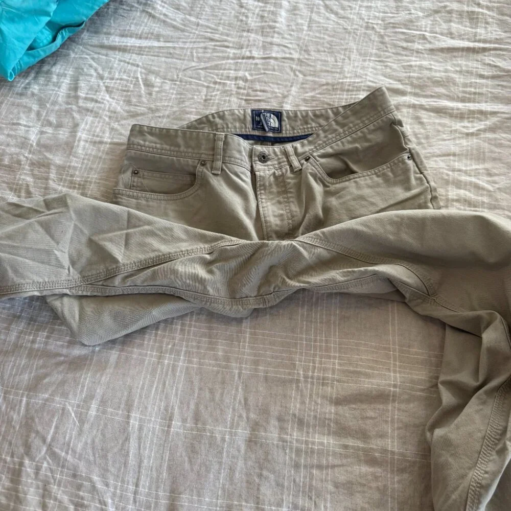 The North Face Khaki Pants Size 34 Regular